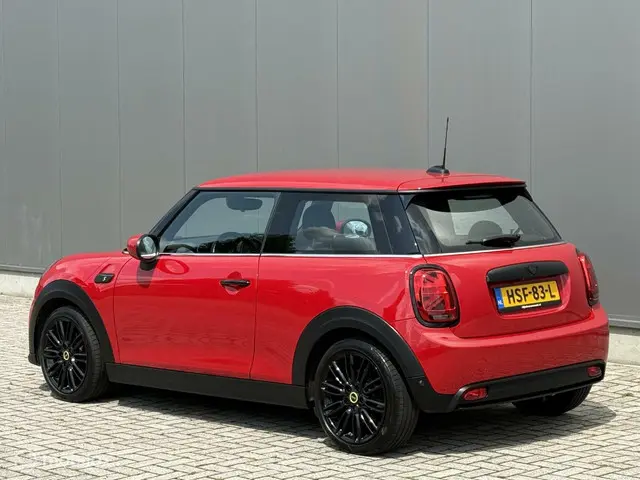 MINI Electric Mini MINI Electric 33 kWh 2022 Elektrisch 24