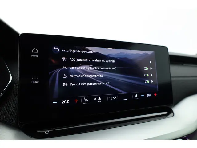 Škoda Octavia Combi 2.0 TDI 2024 Diesel 17