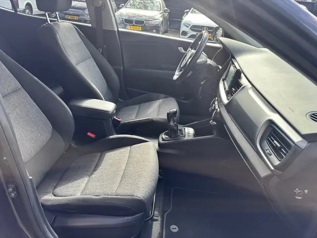 Kia Stonic 1.0 T-GDi DynamicLine 2019 Benzine 5