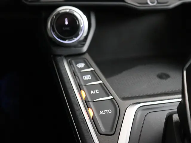 Lynk & Co 01 1.5 2023 Hybride Benzine 26