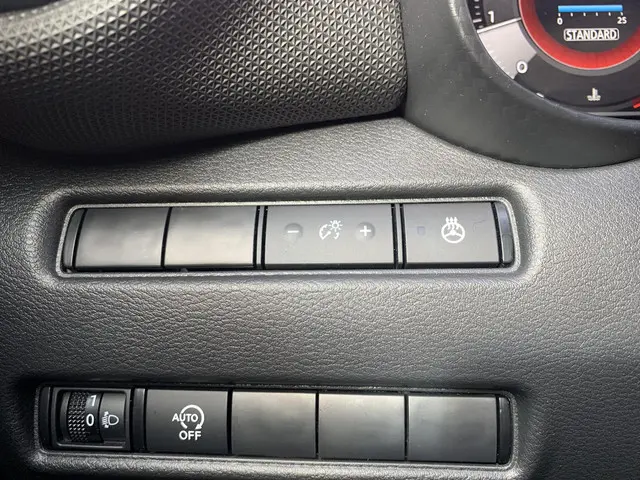 Nissan Juke 1.0 DIG-T N-Connecta 2025 Benzine 26