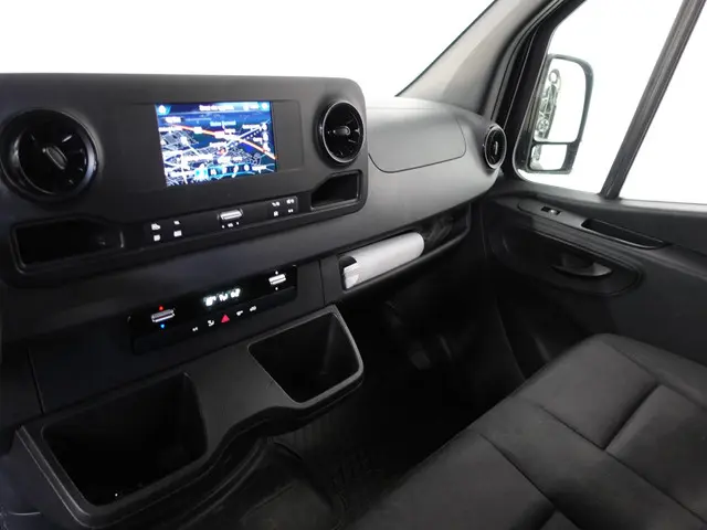 Mercedes-Benz Sprinter L3H2 Automaat 2023 Diesel 19