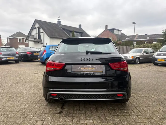Audi A1 1.2 TFSI Admired 2013 Benzine 6