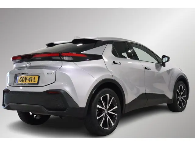 Toyota C-HR 2