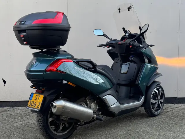 Peugeot Metropolis Scooter RS 2018 Benzine 2