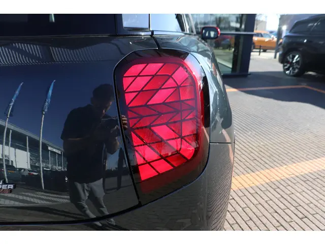 MINI Aceman E 2026 Elektrisch 23