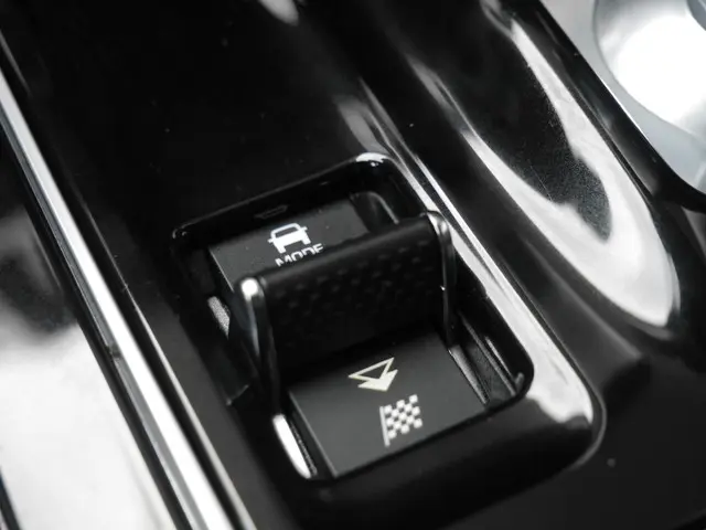 Jaguar XE 2.0 P250 SE 2020 Benzine 30