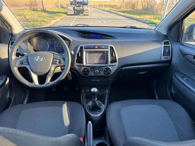 Hyundai i20 1.2i Go! / AIRCO / NAP 2015 Benzine 14