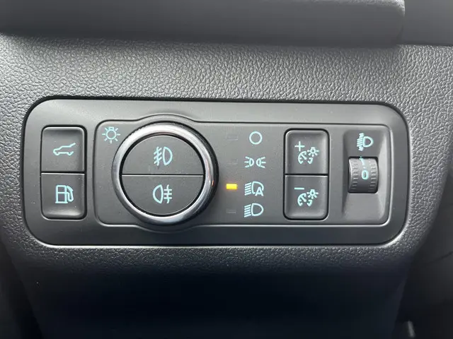 Ford Kuga 2.5 PHEV Active X 2024 Hybride Benzine 28