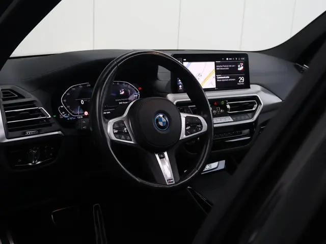 BMW iX3 High Executive 80 kWh 2023 Elektrisch 66