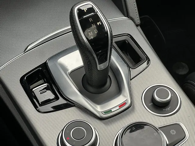 Alfa Romeo Stelvio 2.0 T AWD Veloce 2022 Benzine 30