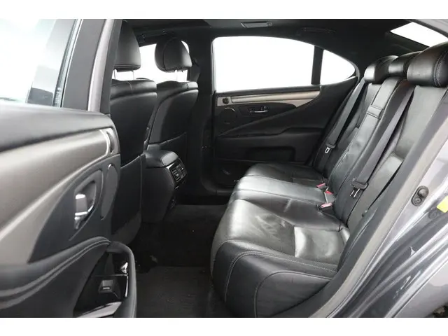 Lexus LS 600h F Sport Line 2013 Hybride Benzine 17