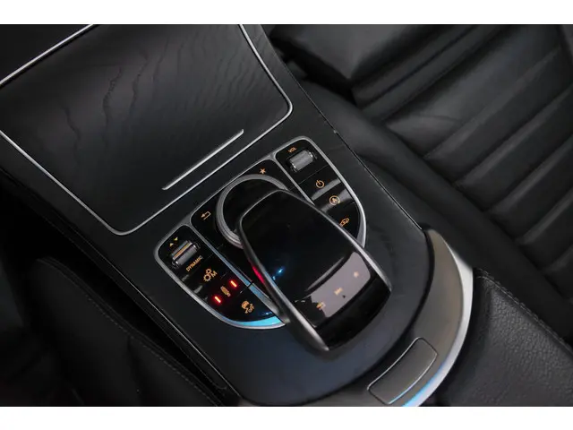 Mercedes-Benz GLC GLC43 AMG 367pk 4MATIC 2017 Benzine 34