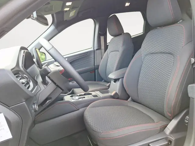 Ford Kuga 2.5 PHEV ST-Line 2025 Hybride Benzine 5