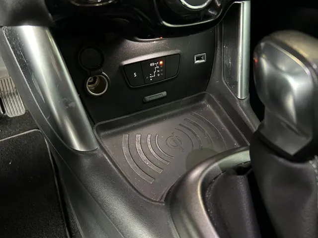 Citroën C3 Aircross 1.2 PureTech S&S Shine 2019 Benzine 12