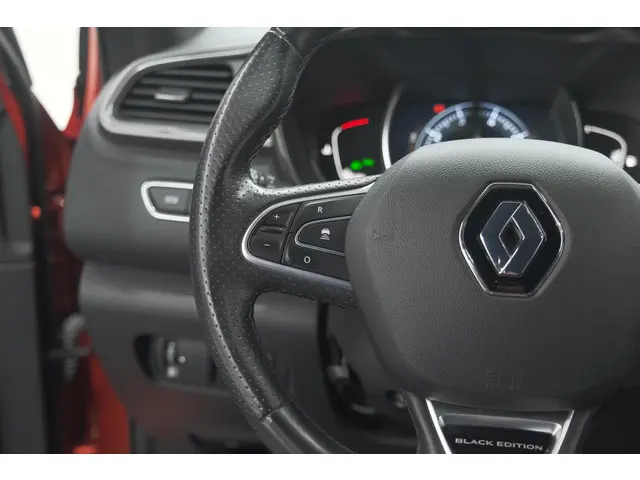 Renault Kadjar TCe 140 Black Edition 2021 Benzine 39