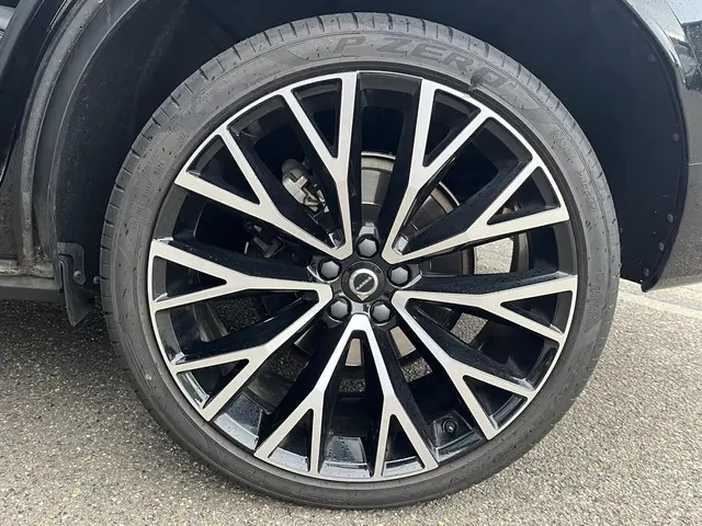 Volvo XC60 2.0 B4 R-Design 2021 Benzine 15