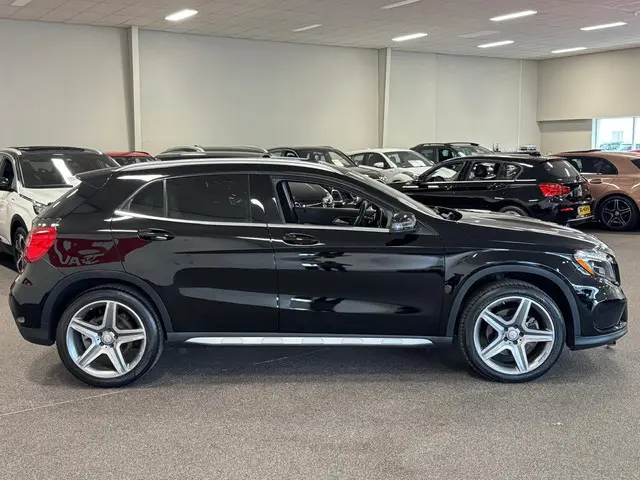 Mercedes-Benz GLA 250 2014 Benzine 6