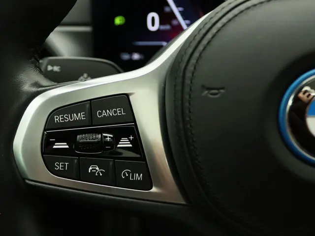 BMW i4 eDrive40 2023 Elektrisch 31