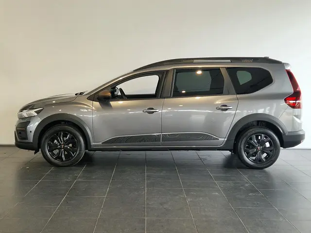 Dacia Jogger 1.0 TCe 110 Extreme 5p. 2025 Benzine 13