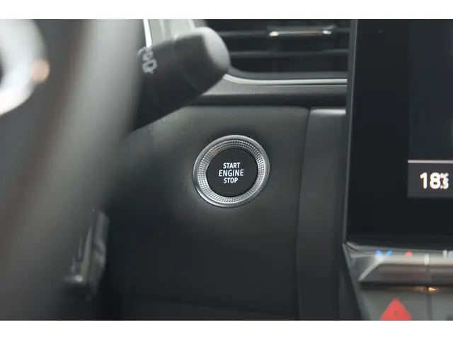 Renault Captur Mild Hybrid 160 EDC Techno 2024 Benzine 41