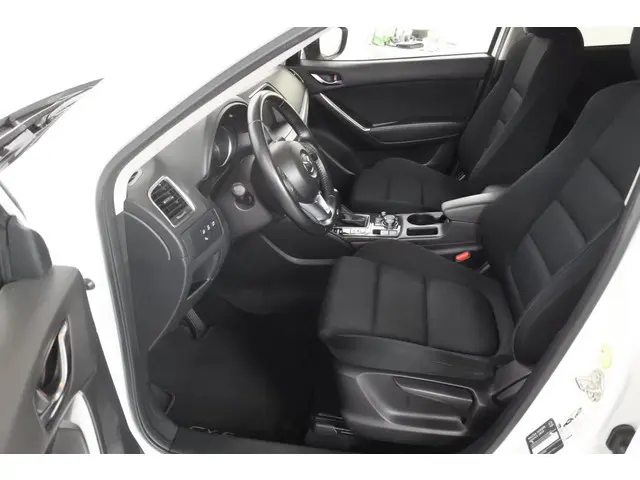 Mazda CX-5 2.0 160pk 4WD Automaat Sportsline 2017 Benzine 8