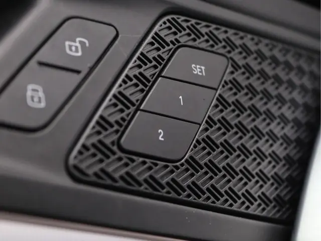 BMW X1 sDrive18i 2023 Benzine 28