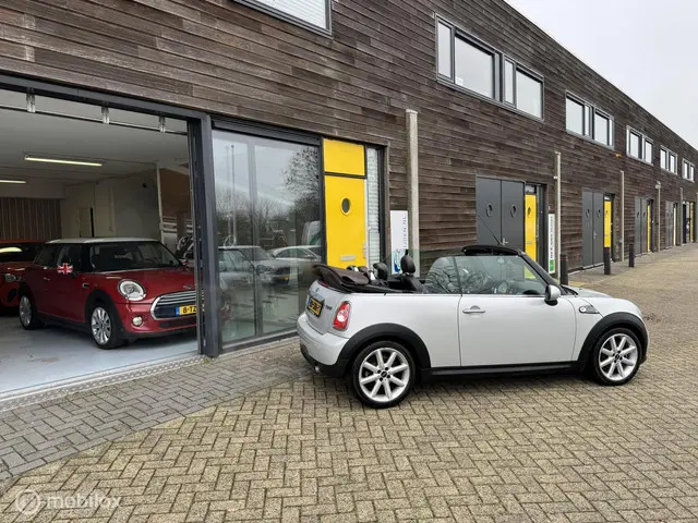 MINI Cooper Cabrio 1.6 Chili 2013 Benzine 8