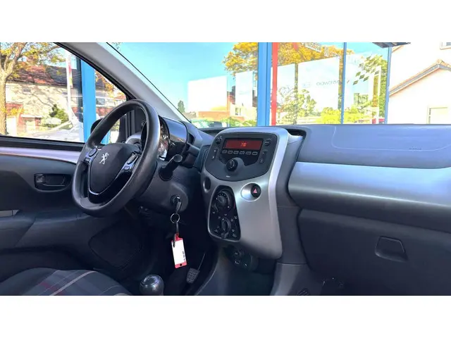 Peugeot 108 1.0 e-VTi Active 2015 Benzine 7