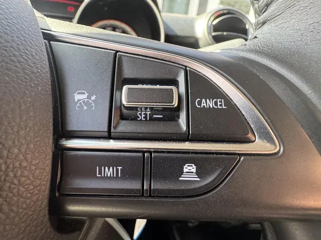 Suzuki Swift 1.2 Select Smart Hybrid 2022 Benzine 21