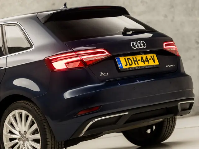 Audi A3 Sportback 1.4 e-tron Sport 2018 Hybride Benzine 23