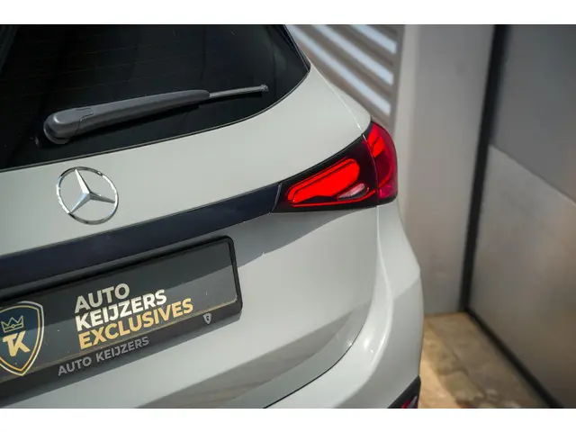 Mercedes-Benz GLC 220d 4MATIC AMG Line 2024 Diesel 35