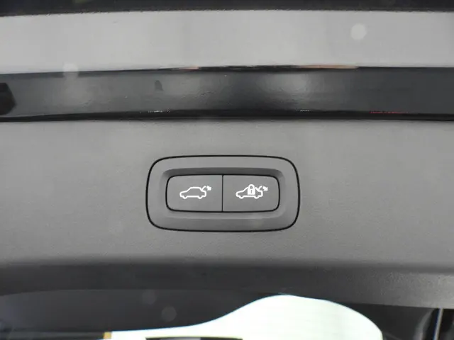 Lynk & Co 01 1.5 PHEV BlackLine 2023 Hybride Benzine 35