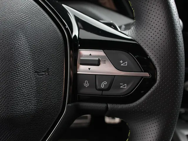 Peugeot 308 1.2 PureTech GT 2024 Benzine 16