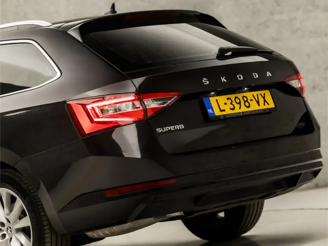 Škoda Superb Combi 1.5 TSI ACT Sport 2021 Benzine 18