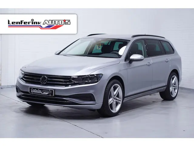 Volkswagen Passat Variant 2.0 TDI Conceptline 2023 Diesel