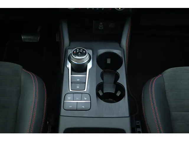 Ford Kuga 2.5 PHEV ST-Line X 2023 Hybride Benzine 39