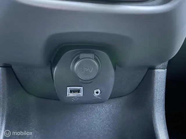 Peugeot 108 1.0 e-VTi Active 2021 Benzine 11