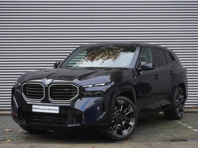 BMW XM 50e 2025 Hybride Benzine