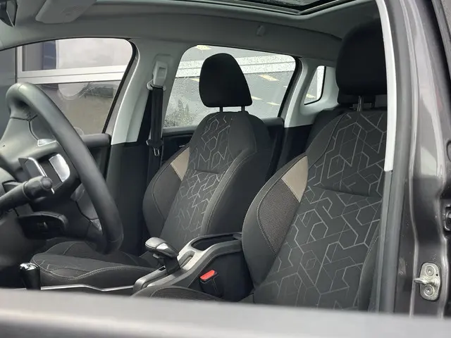 Peugeot 2008 1.2 VTi Active Pack Premium 2014 Benzine 10