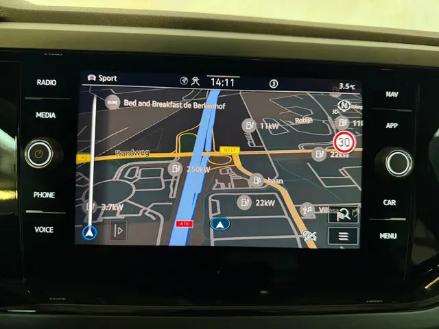 Volkswagen Polo 1.0 TSI R-Line 2024 Benzine 17