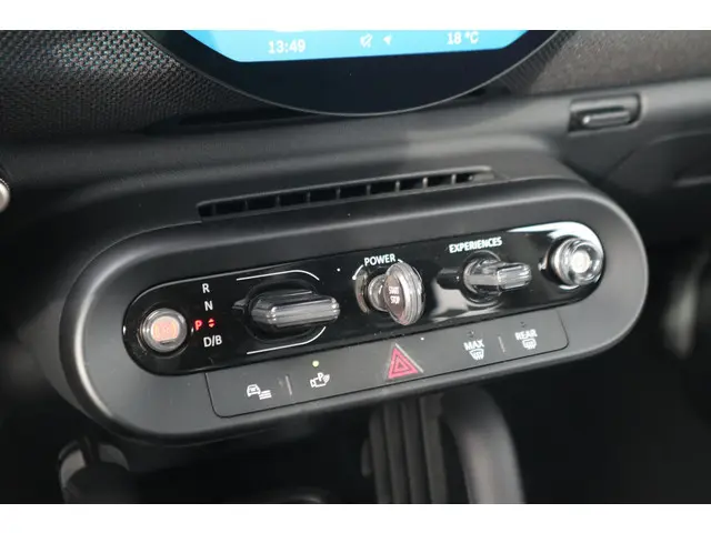 MINI Cooper Cabrio E 2025 Benzine 17