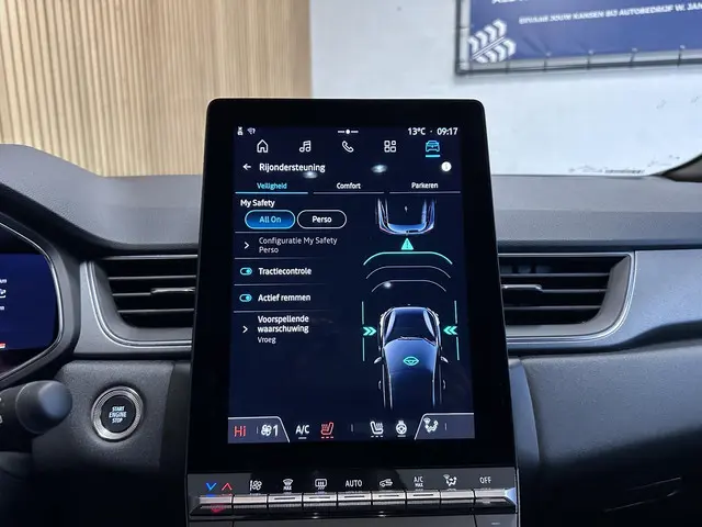 Renault Captur 1.3 TCe 158pk Techno 2025 Hybride Benzine 7