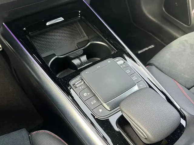 Mercedes-Benz EQA 250+ AMG Line 71 kWh 2023 Elektrisch 26