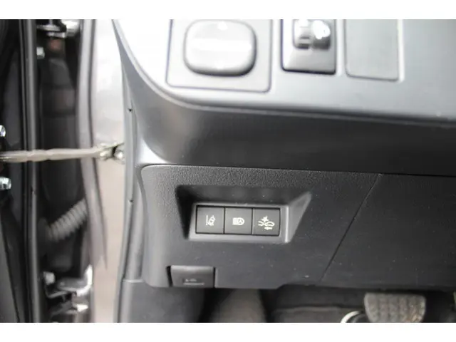 Toyota Yaris 1.5 Hybride Active 2020 Hybride Benzine 18