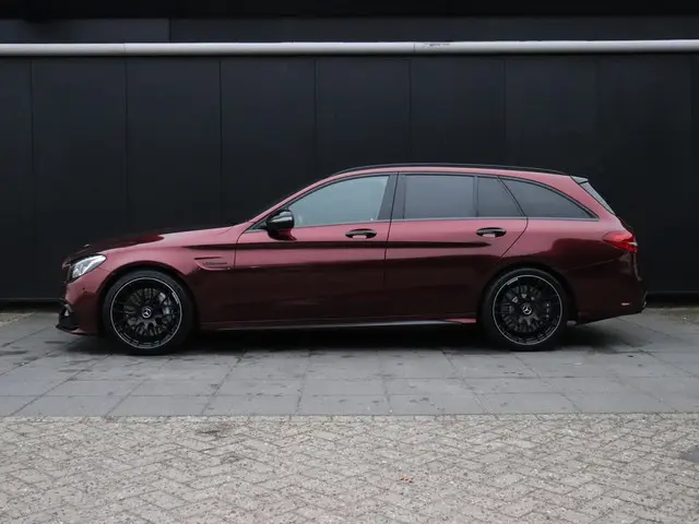 Mercedes-Benz C-Klasse 2