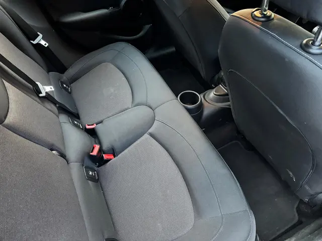 MINI One Mini 1.5 D Business 2018 Diesel 14