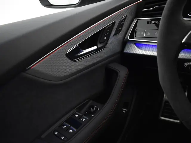 Audi SQ8 4.0 TFSI quattro 507 PK 2025 Benzine 21