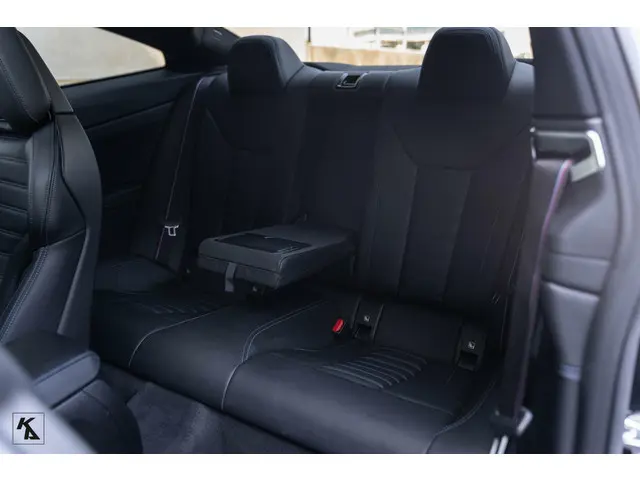 BMW 4 Serie Coupé 420d High Executive 2022 Diesel 62