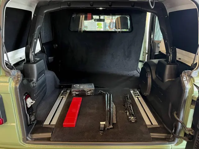 Jeep Wrangler 2.0T Sterling 2019 Benzine 33